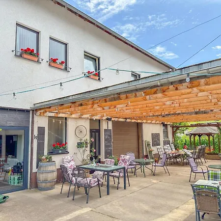 Hermes-lex Weingut * トリッテンハイム